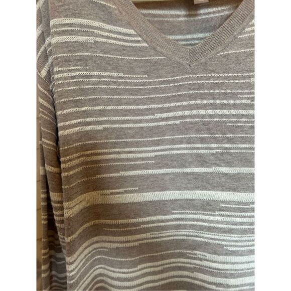 Chico’s Women’s Sweater Striped V-Neck Pullover Size 3 (XL/XXL) Gray Neutral New - Picture 4 of 12